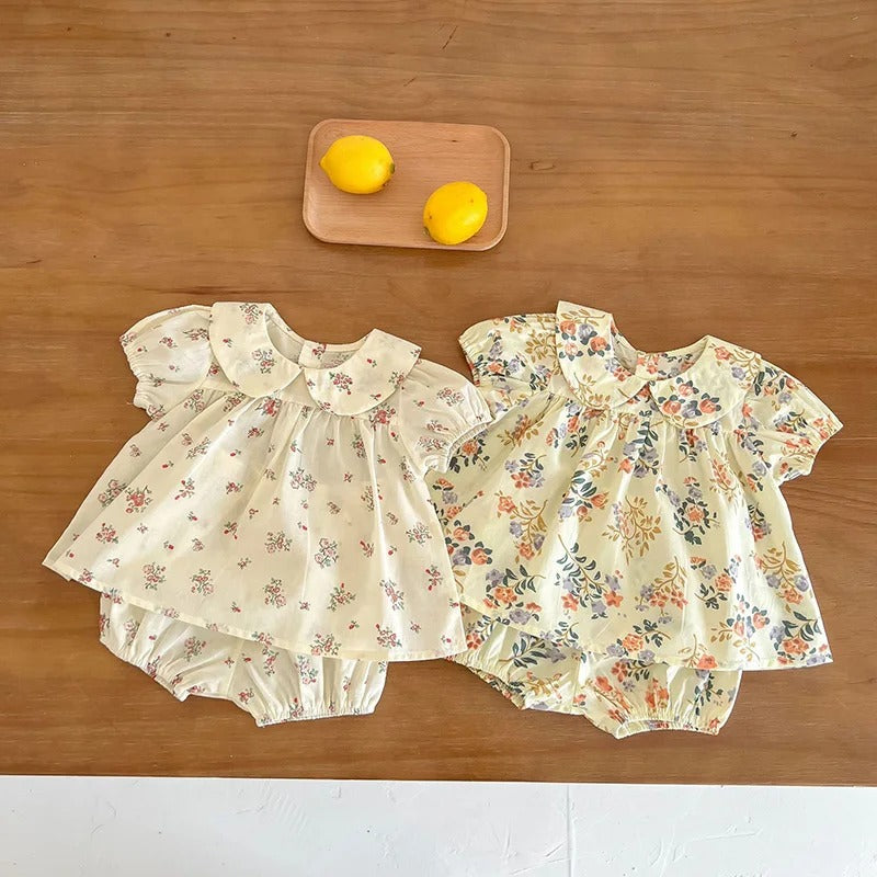 2026 Sommer-Babykleidungsset: Baby-Mädchen-Set mit Blumenmuster, T-Shirt mit Peter-Pan-Kragen und Bloomer, 2-teilig