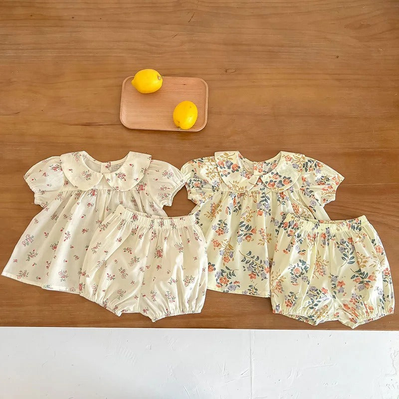 2026 Sommer-Babykleidungsset: Baby-Mädchen-Set mit Blumenmuster, T-Shirt mit Peter-Pan-Kragen und Bloomer, 2-teilig